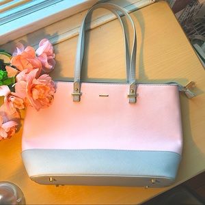 Purse Tote For Women Pink and Gray Fashionable and Chic